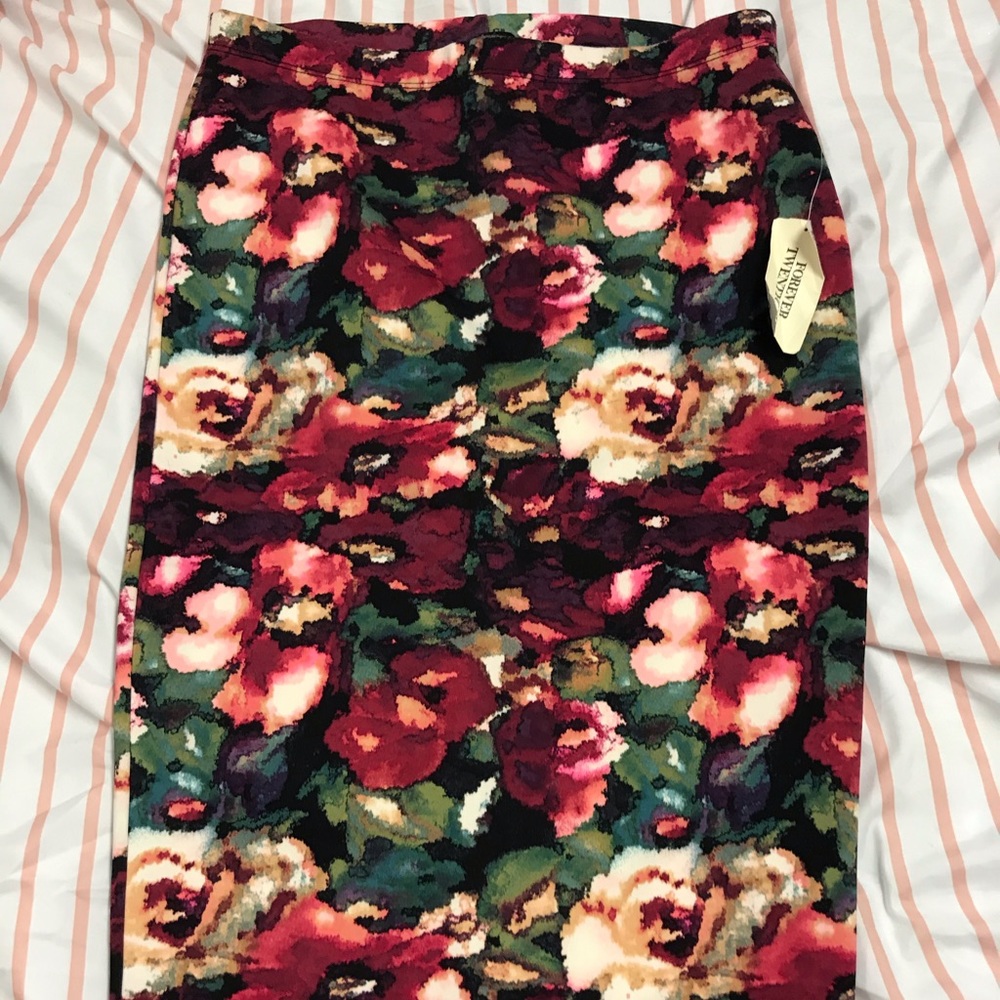 Floral pencil skirt